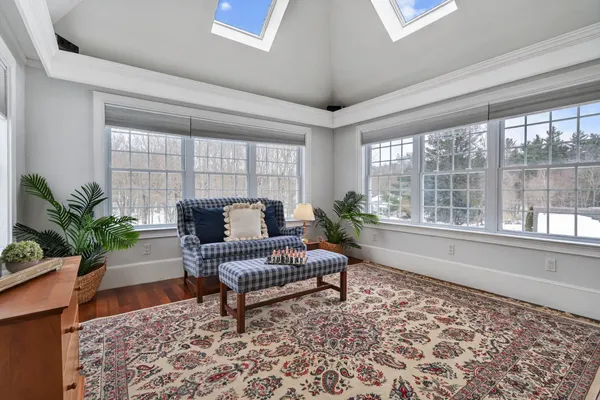 $3,700,000 | 51 Pond Street, Newton, NH 03858
