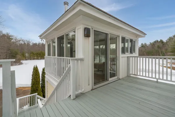 $3,700,000 | 51 Pond Street, Newton, NH 03858