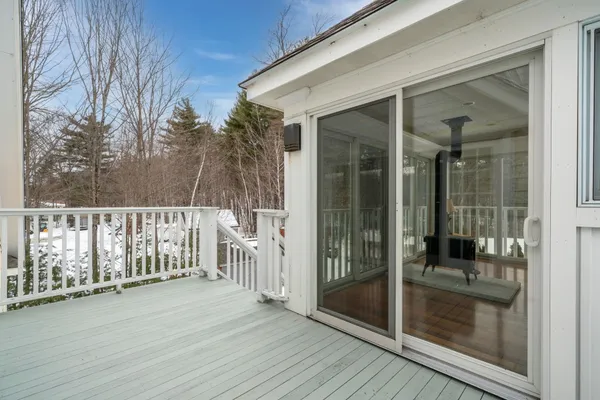 $3,700,000 | 51 Pond Street, Newton, NH 03858