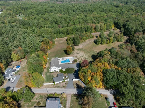 $3,700,000 | 51 Pond Street, Newton, NH 03858