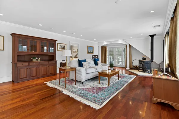 $3,700,000 | 51 Pond Street, Newton, NH 03858
