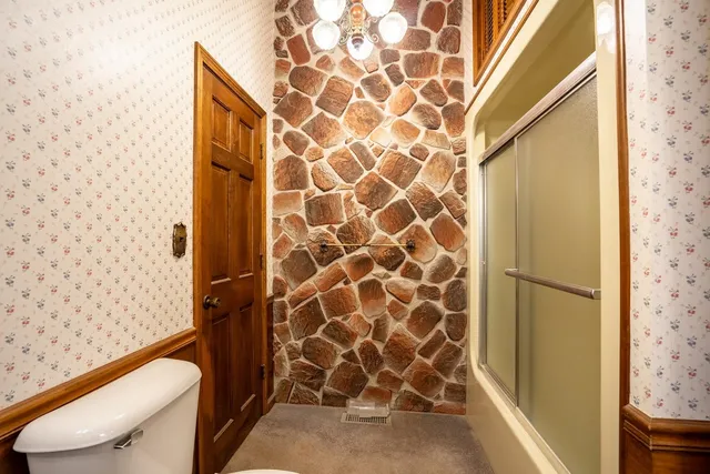 $215,000 | 401 North Jenette Avenue, Buckner, IL 62819