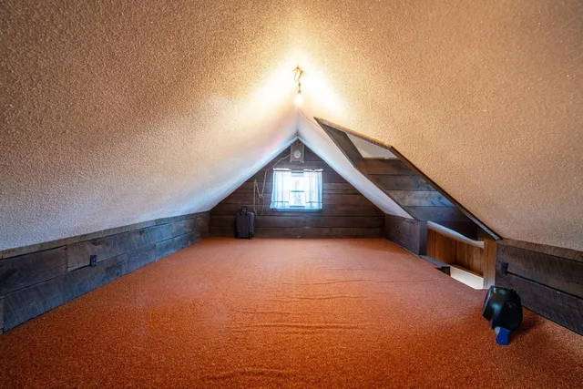 $215,000 | 401 North Jenette Avenue, Buckner, IL 62819