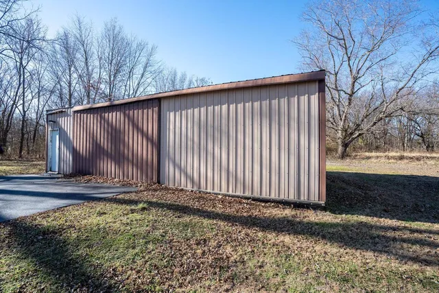 $215,000 | 401 North Jenette Avenue, Buckner, IL 62819