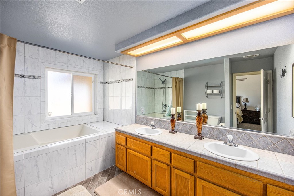 16403 El Centro Road Hesperia, CA 92345 - Photo 34 of 51
