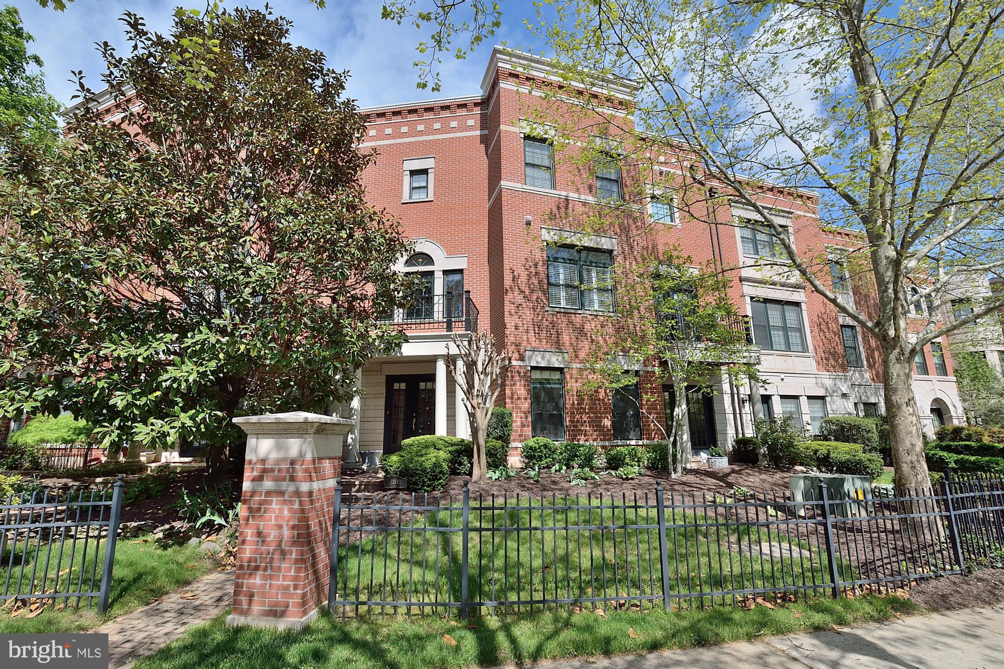 12192 Chancery Station Circle Reston, VA 20190 - Photo 1 of 39