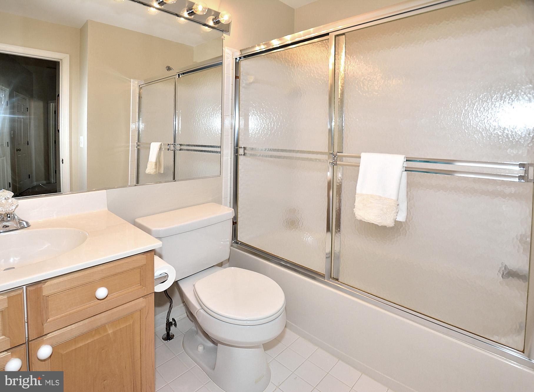 12192 Chancery Station Circle Reston, VA 20190 - Photo 30 of 39 GUEST BATH