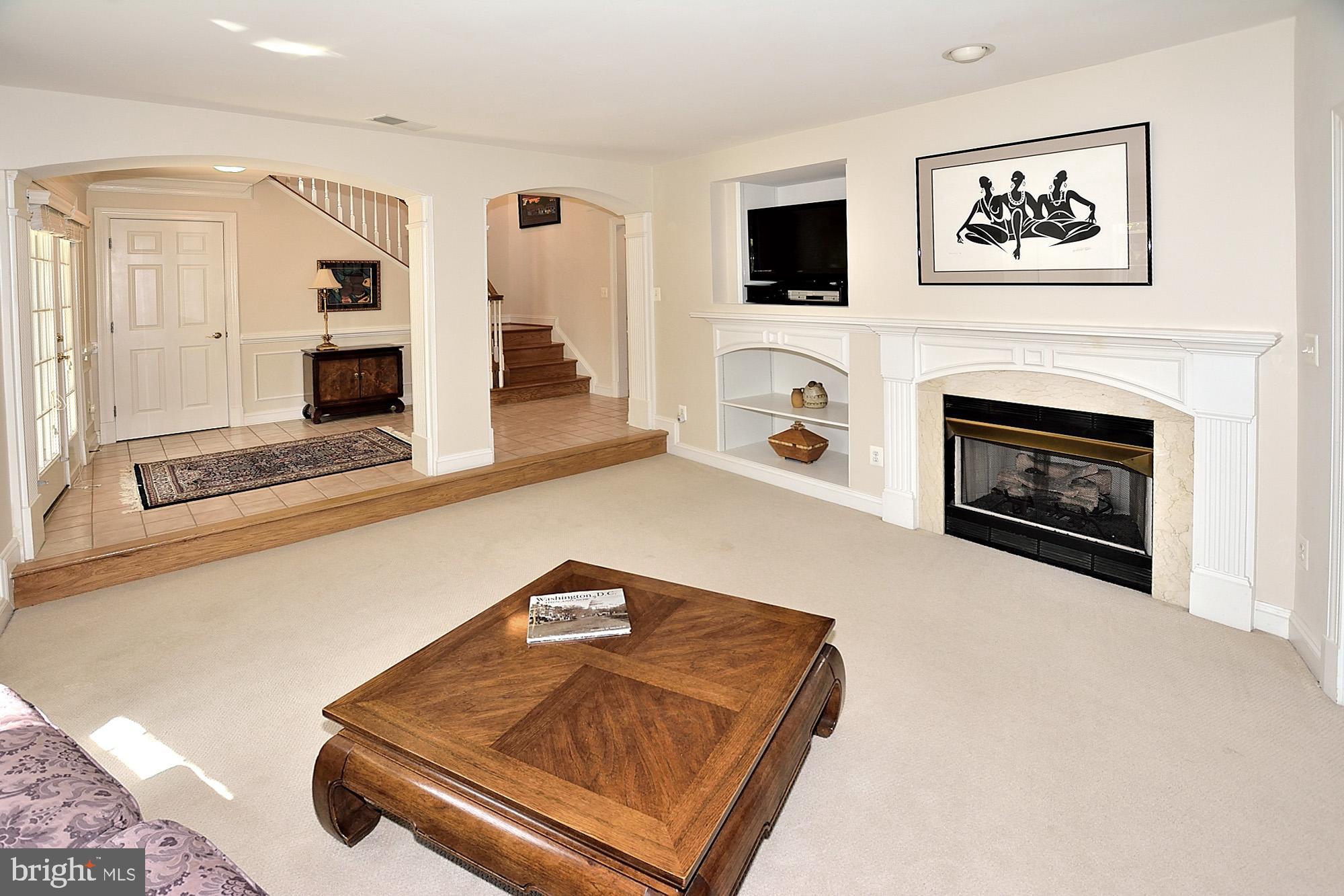12192 Chancery Station Circle Reston, VA 20190 - Photo 33 of 39 ENTERTAINMENT ROOM