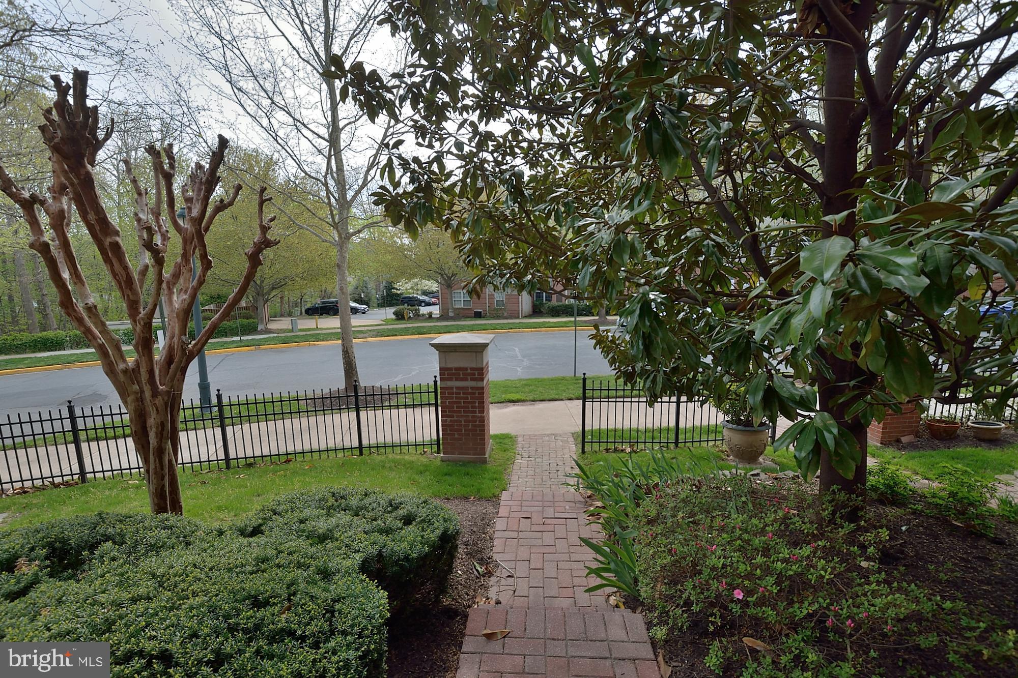 12192 Chancery Station Circle Reston, VA 20190 - Photo 38 of 39 BACKYARD