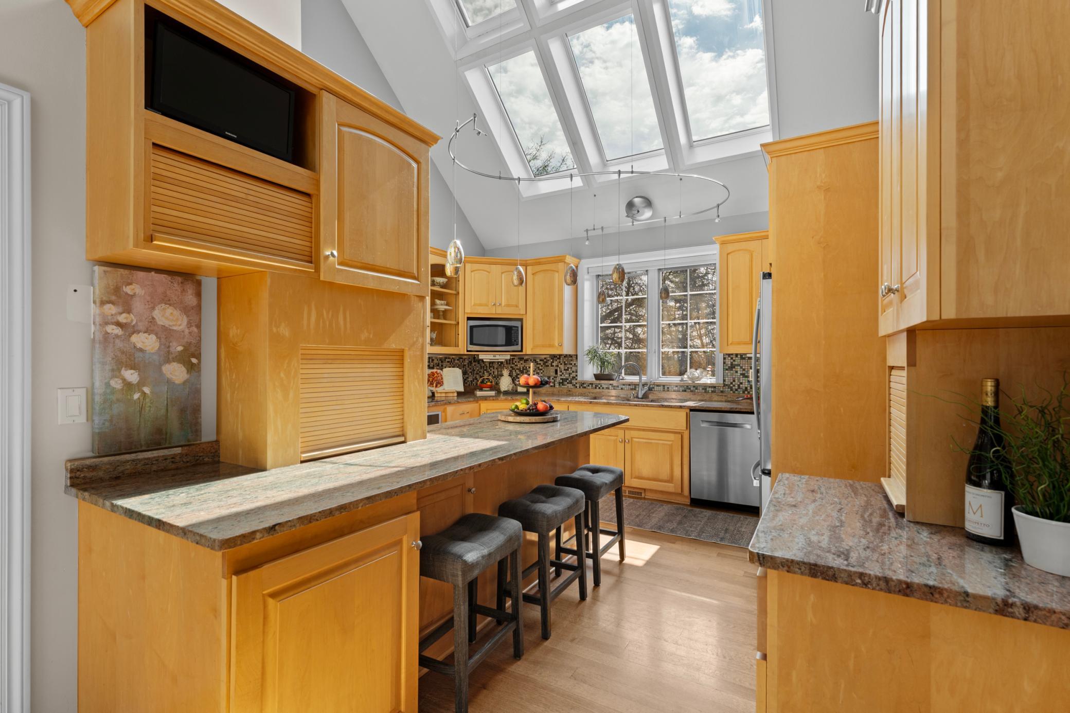 1221 Westhill Drive Southwest Rochester, MN 55902 - Photo 12 of 68