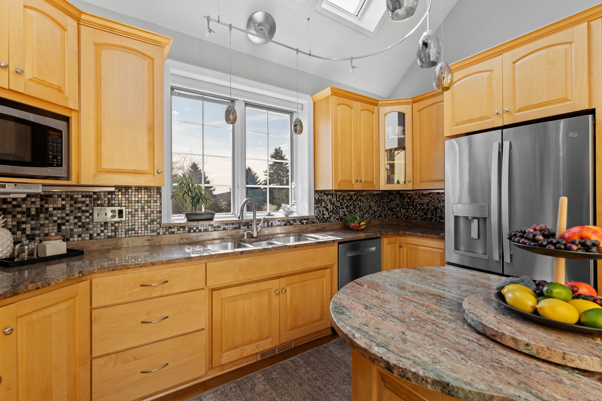 1221 Westhill Drive Southwest Rochester, MN 55902 - Photo 15 of 68