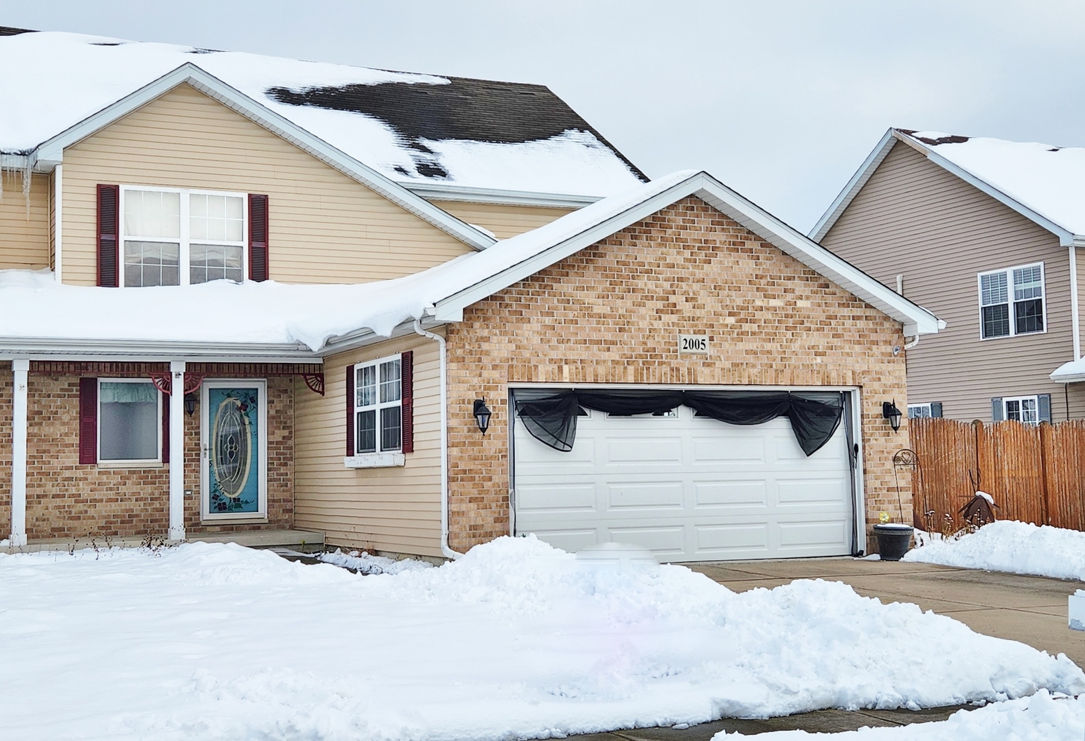 2005 Mountain Road Morris, IL 60450 - Photo 2 of 30 a front view of a house with garage