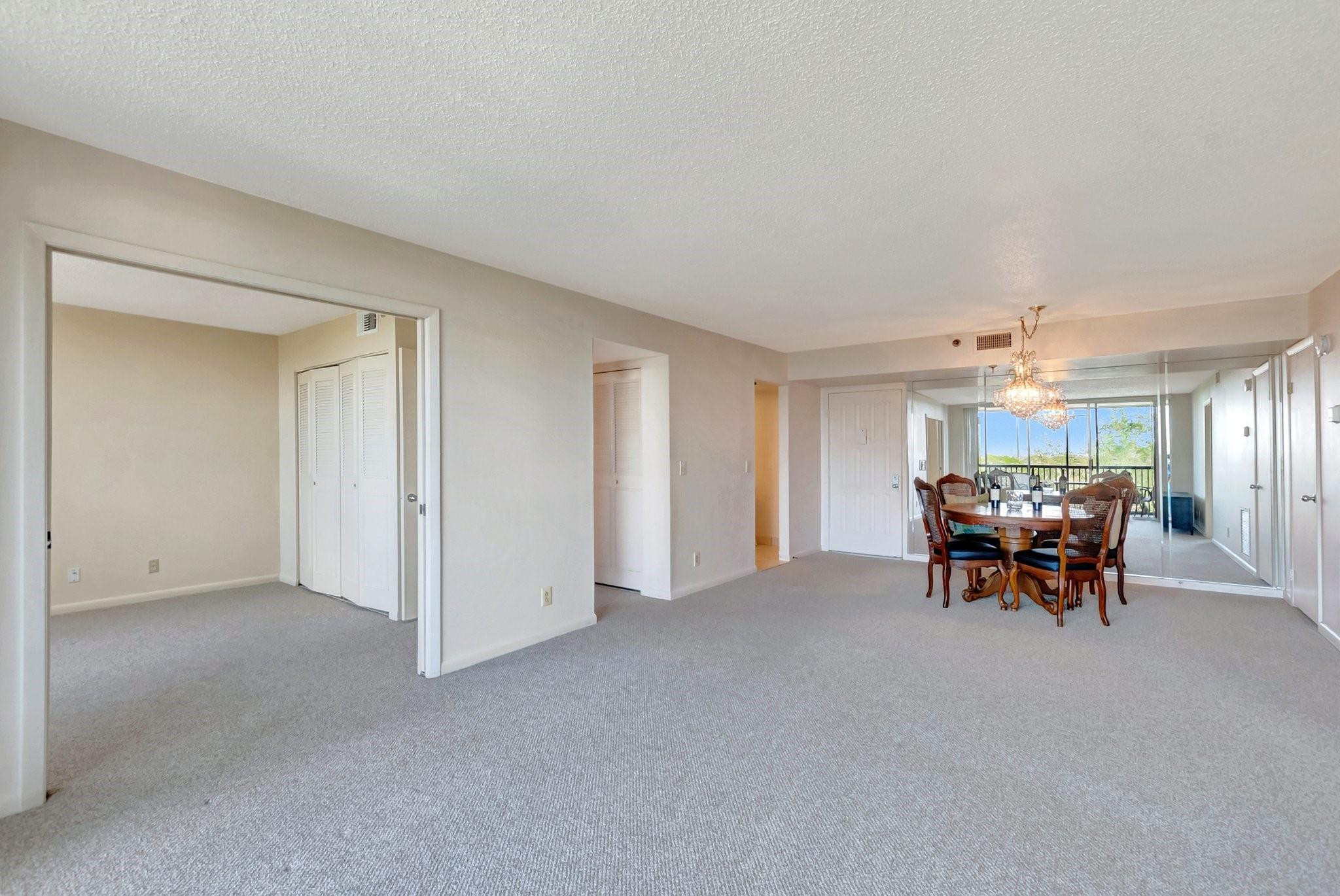 5260 Northwest 2nd Avenue, Unit 504 Boca Raton, FL 33487 - Photo 3 of 23 Dining Room