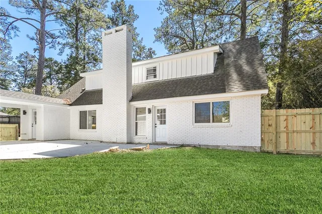 $399,000 | 156 Belle Terre Boulevard, Covington, LA 70433