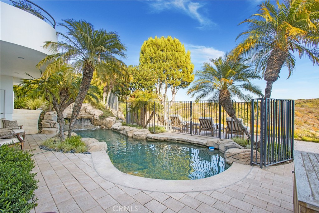 791 Barracuda Way Laguna Beach, CA 92651 - Photo 24 of 49