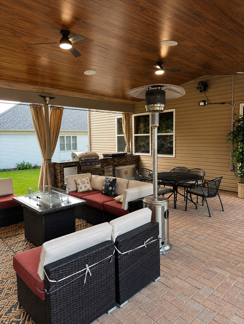 720 Ridge Drive Marengo, IL 60152 - Photo 28 of 34 a view of a livingroom with furniture