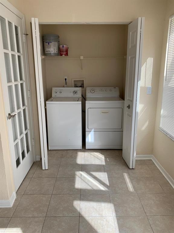 5112 Conroy Road, Unit 14 Orlando, FL 32811 - Photo 11 of 19