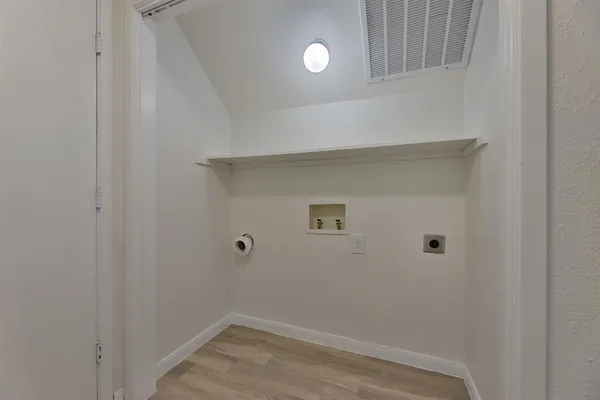 $2,350 | 2821 Capella Circle, Garland, TX 75044