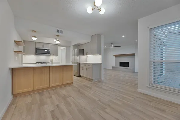 $2,350 | 2821 Capella Circle, Garland, TX 75044