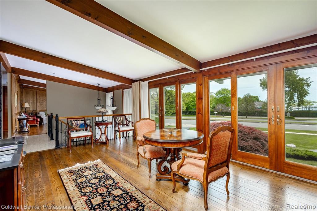 329 Lake Shore Road Grosse Pointe Farms, MI 48236 - Photo 8 of 41