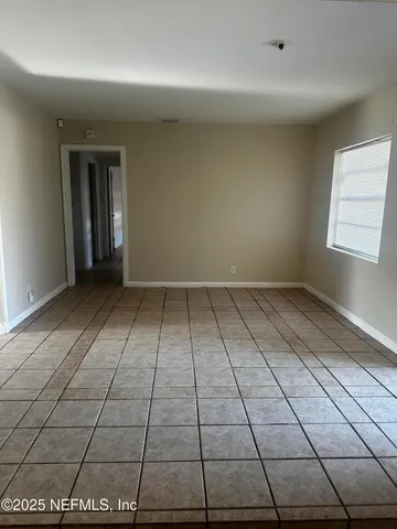 $1,250 | 5174 Admiral Drive, Jacksonville, FL 32244