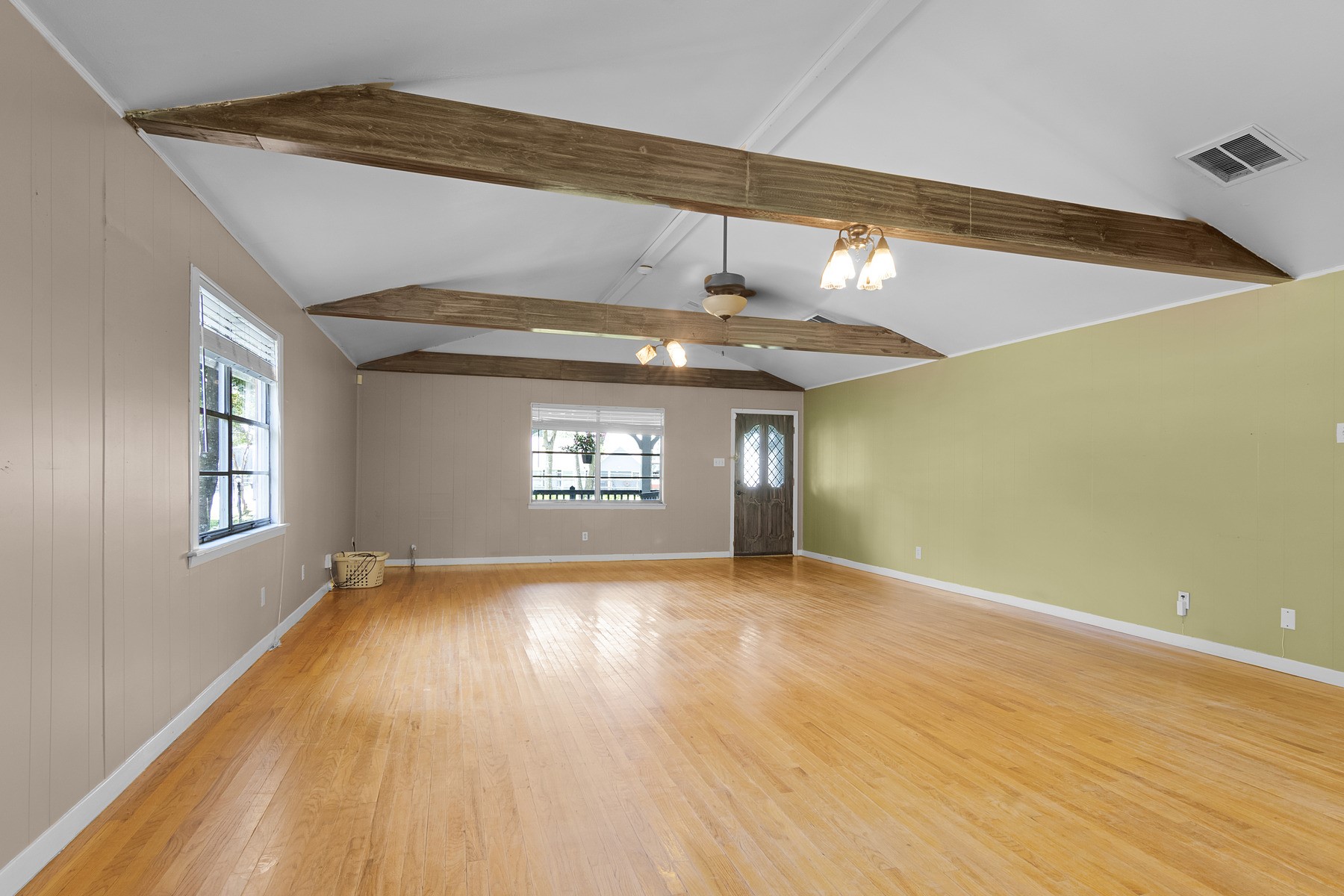 11501 Friendship Lane Conroe, TX 77385 - Photo 4 of 50