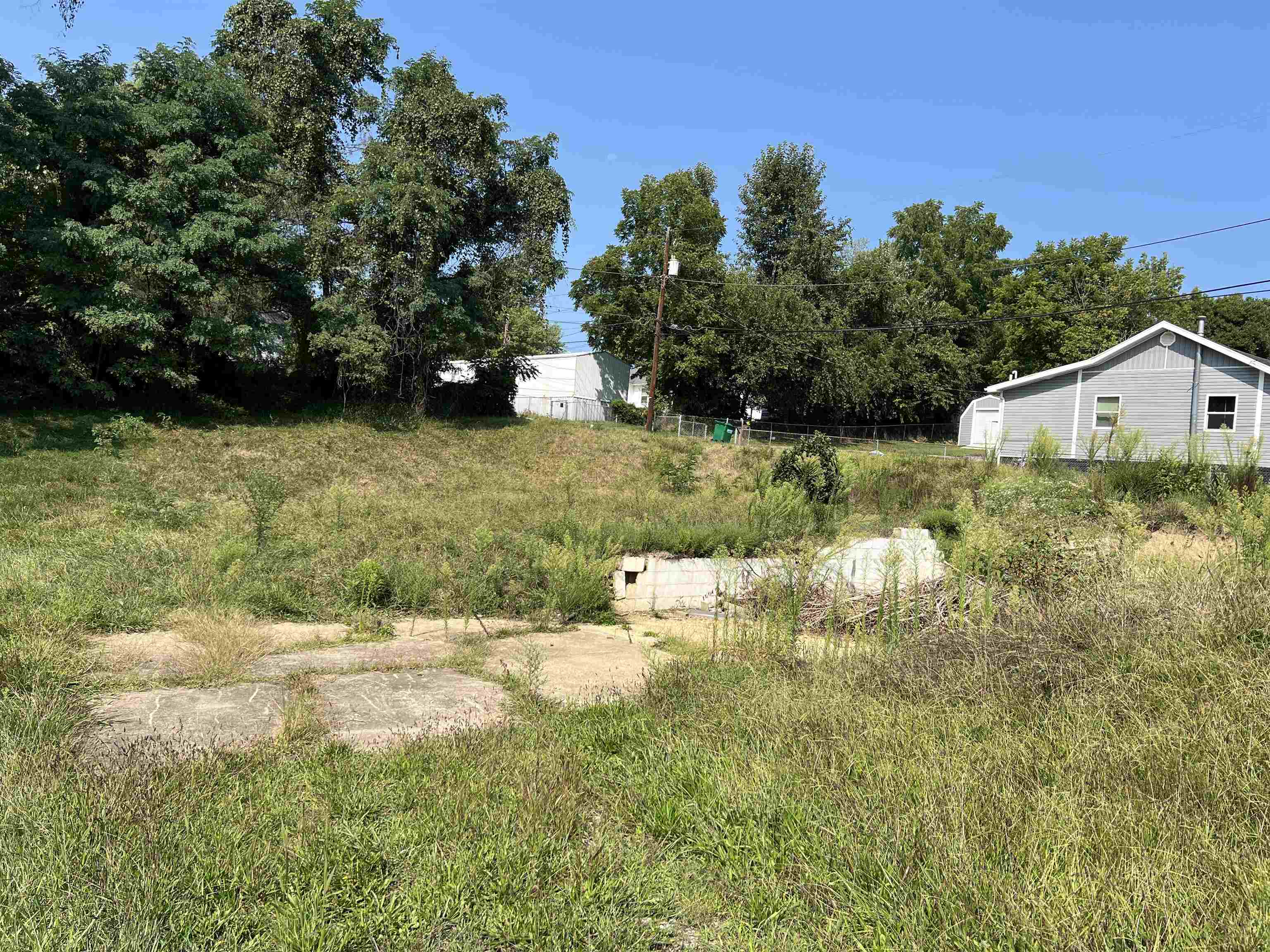 331 Bellefonte Road Ashland, KY 41102 - Photo 2 of 6 Gallery Image 2