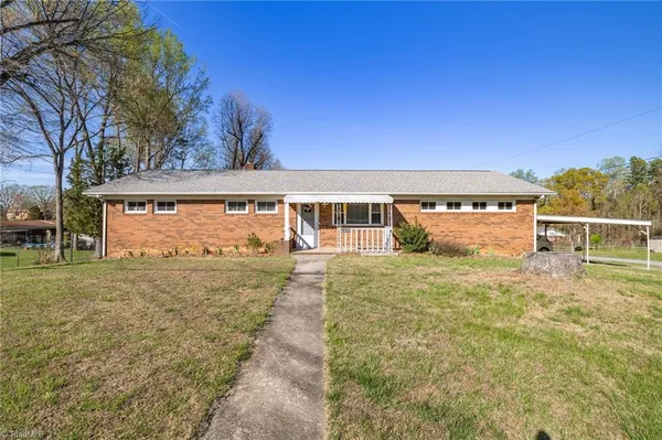 $285,000 | 4405 Knollwood Drive, Archdale, NC 27263