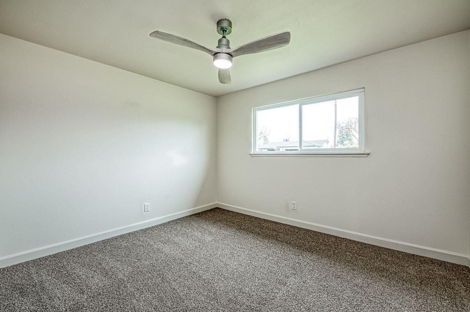 500 North Granada Drive Madera, CA 93637 - Photo 14 of 24