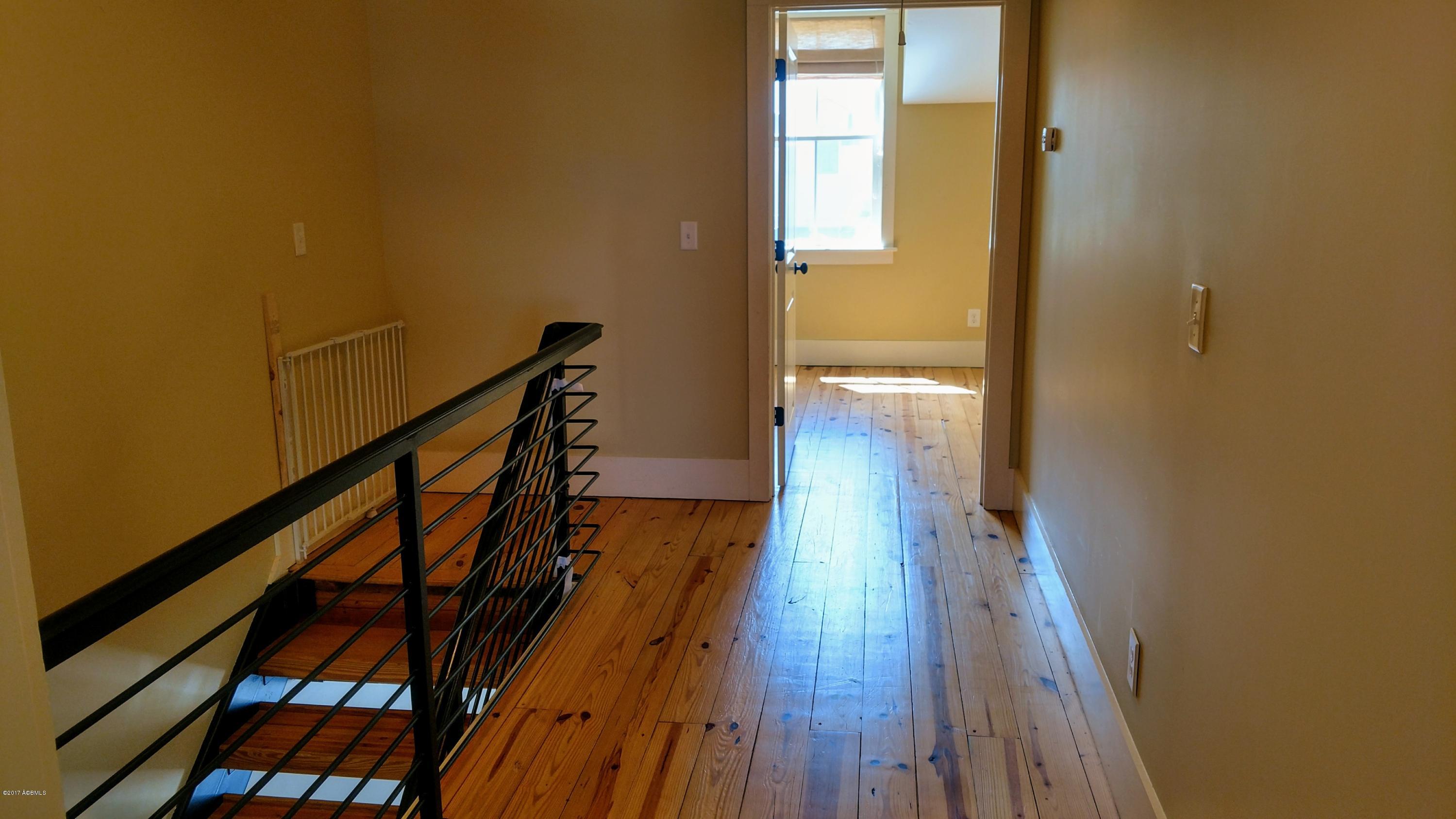20 Market, Unit A Beaufort, SC 29906 - Photo 4 of 11 IMG_20170517_111712577_HDR