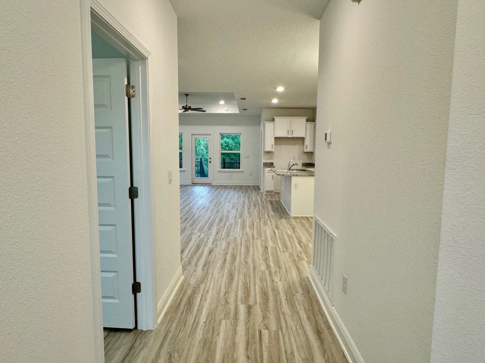 12884 Grand Rpds Road Fairhope, AL 36532 - Photo 16 of 32 Hallway
