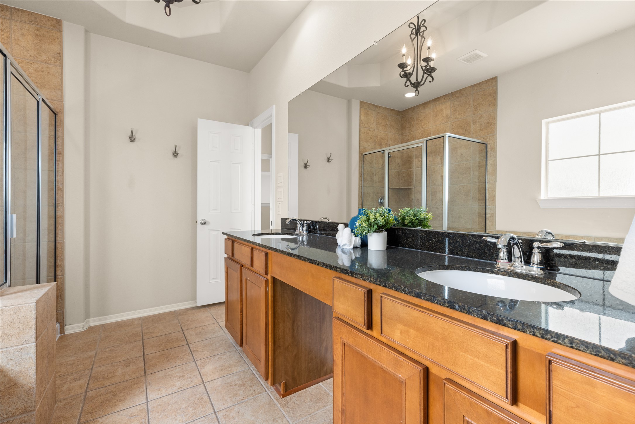 3334 Clearview Villa Way Houston, TX 77025 - Photo 18 of 35 Plenty of counter space around the sinks.