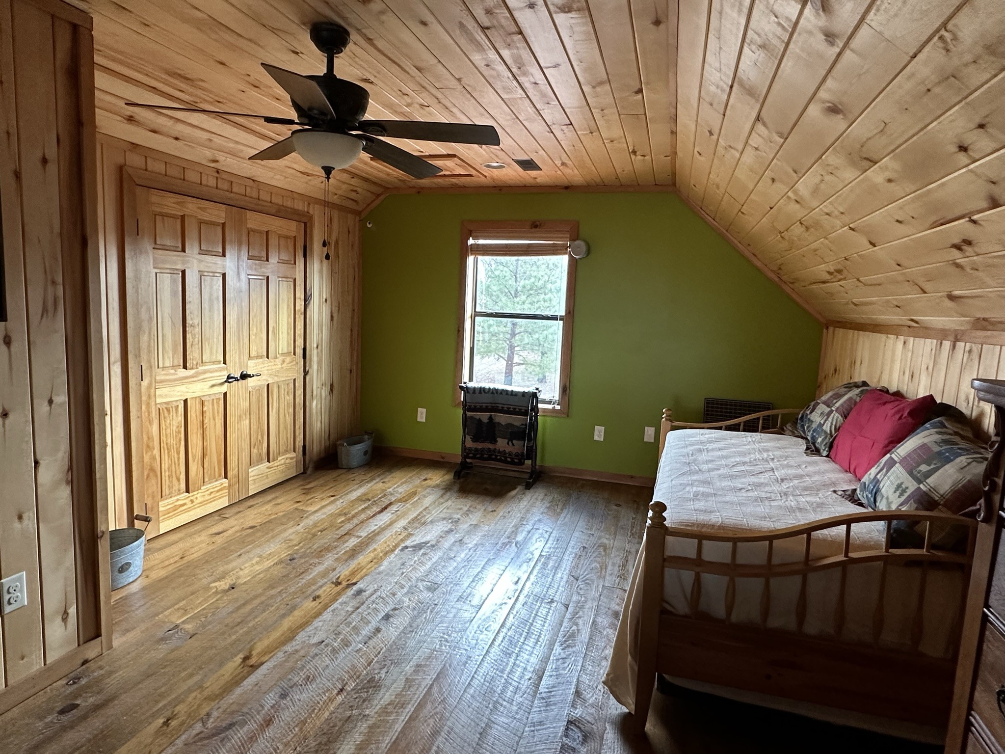 1229 Ayers Road Rock Island, TN 38581 - Photo 48 of 69 a bedroom with bed and a window