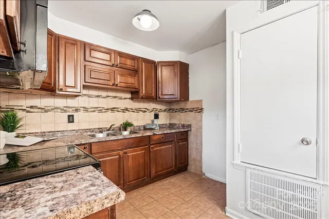 $175,000 | 2220 Yorkhills Drive, Unit 2, Charlotte, NC 28217