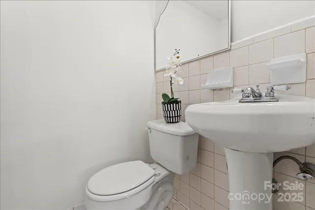 $175,000 | 2220 Yorkhills Drive, Unit 2, Charlotte, NC 28217