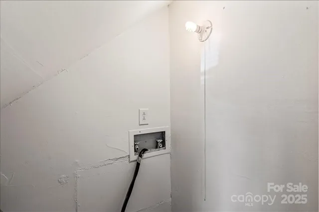 $175,000 | 2220 Yorkhills Drive, Unit 2, Charlotte, NC 28217