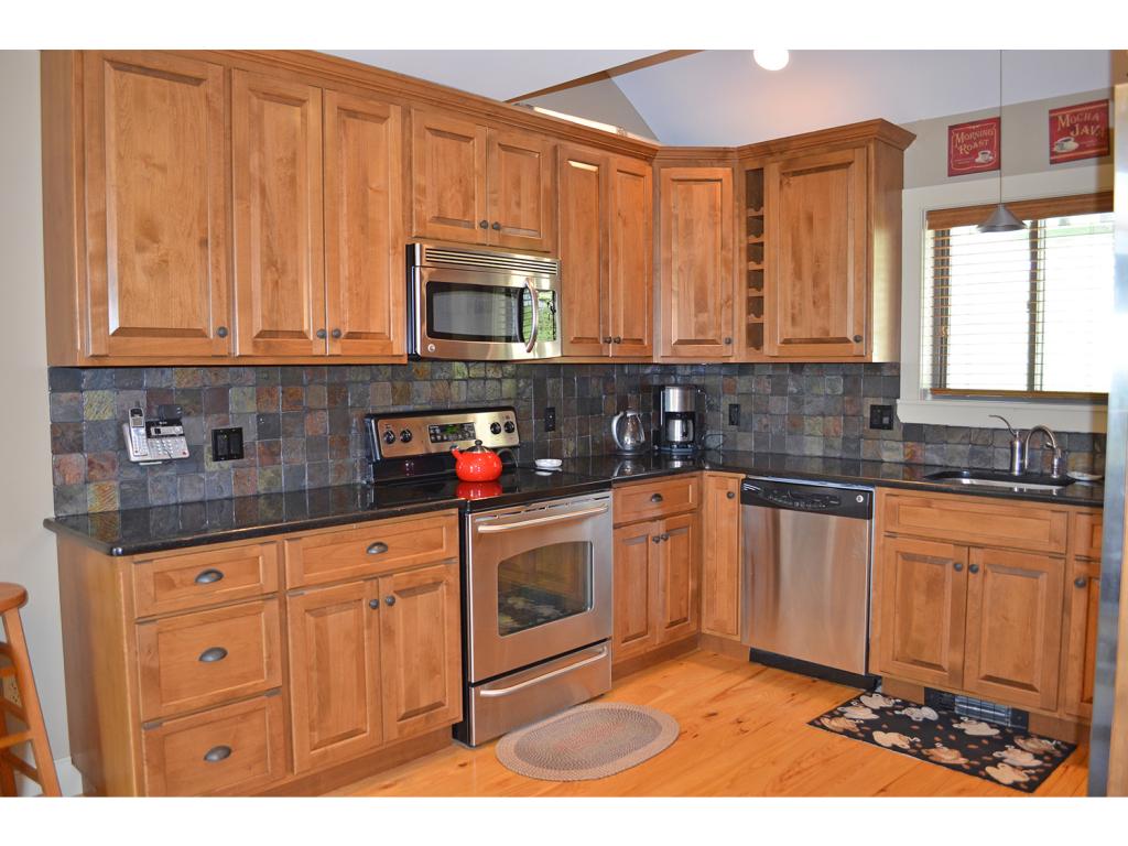 133 Trailside Road, Unit 17D Ludlow, VT 05149 - Photo 11 of 39 Gallery Image 11