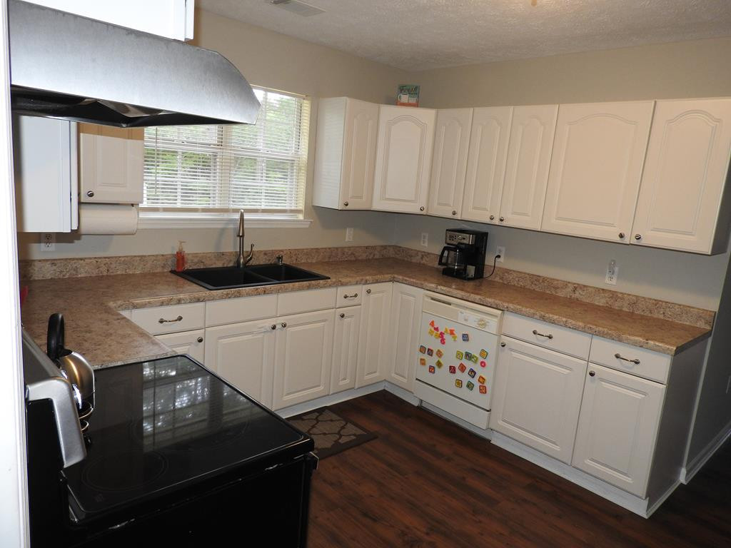 120 Brighthop Road Trenton, SC 29847 - Photo 15 of 43 Kitchen View 2 Main Level