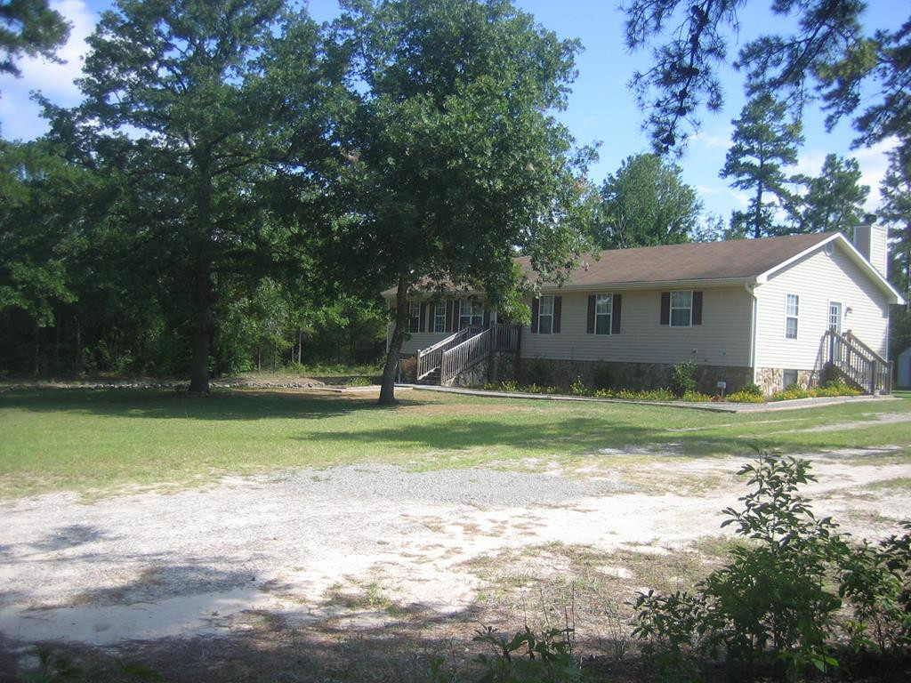 120 Brighthop Road Trenton, SC 29847 - Photo 5 of 43 Front Right View