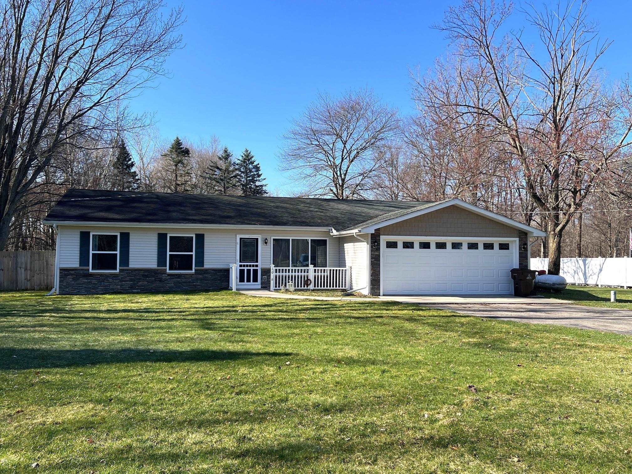 1056 East Beard Road Perry, MI 48872 - Photo 1 of 19