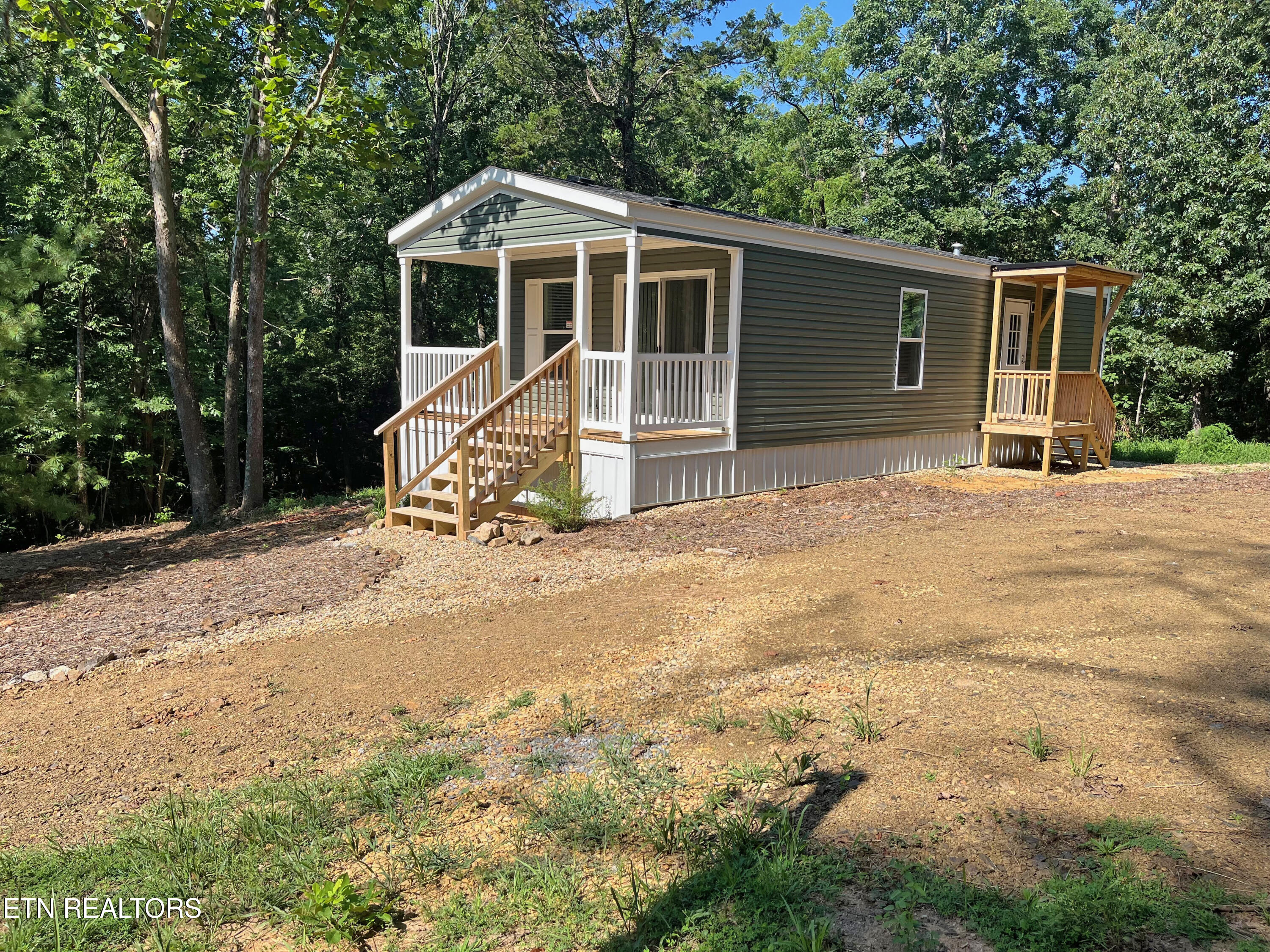 107 Humphreys Road Greeneville, TN 37743 - Photo 1 of 20 Front