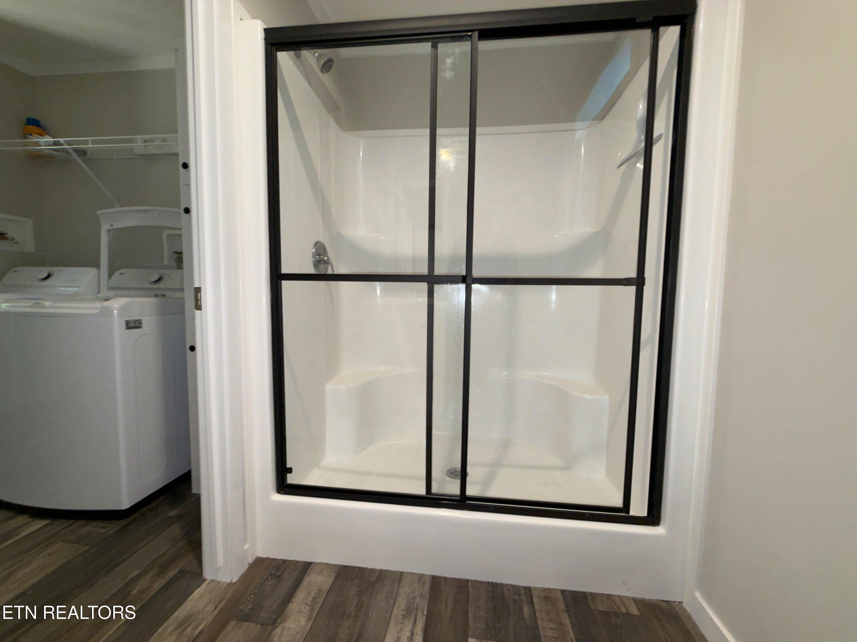 107 Humphreys Road Greeneville, TN 37743 - Photo 12 of 20 Shower