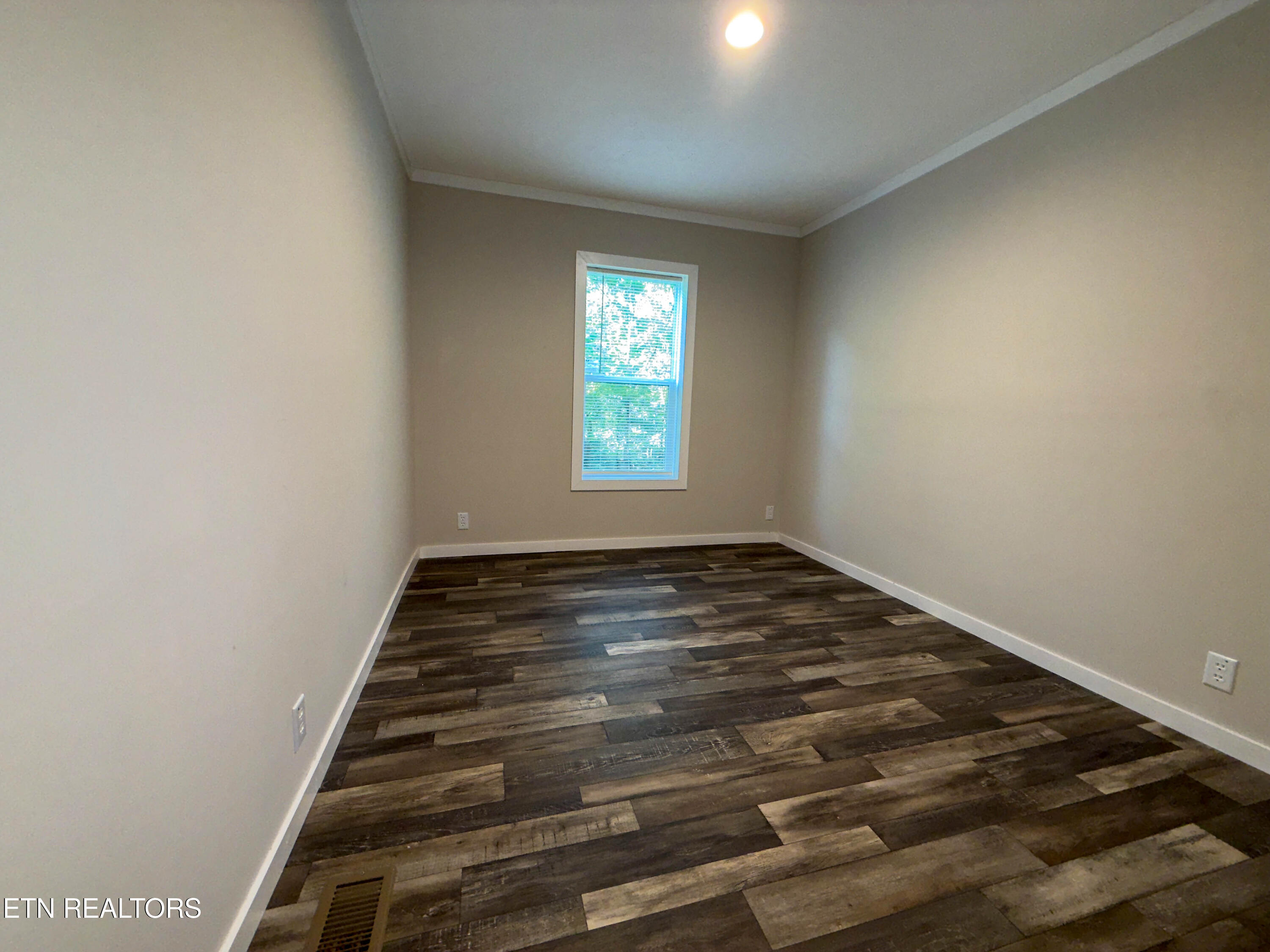 107 Humphreys Road Greeneville, TN 37743 - Photo 8 of 20 Bedroom 1