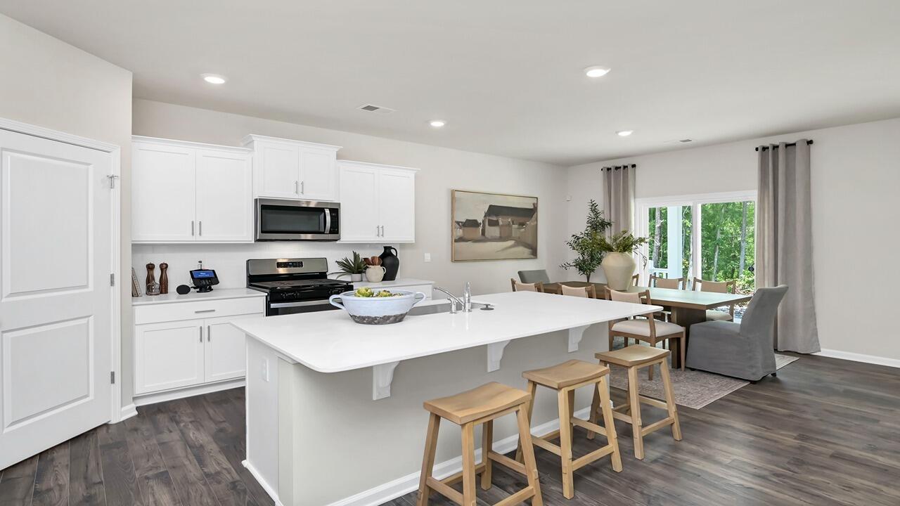 565 Lk Rdg Boulevard Summerville, SC 29486 - Photo 2 of 41 29