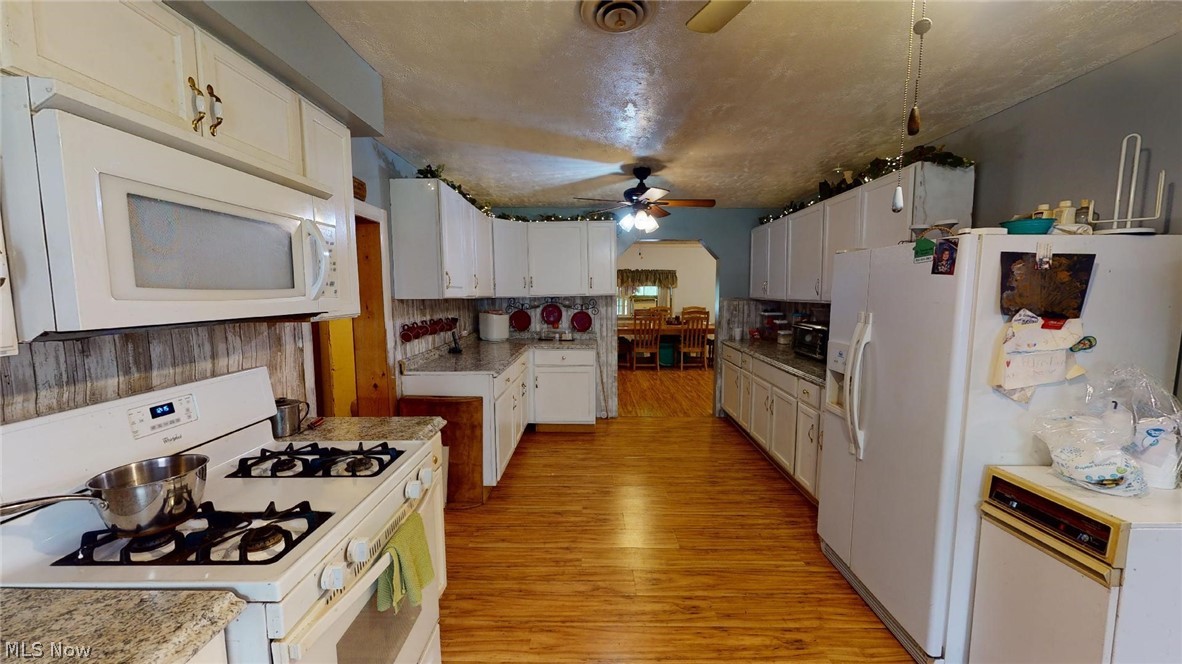 977 Liverpool Road Reedy, WV 25270 - Photo 15 of 34