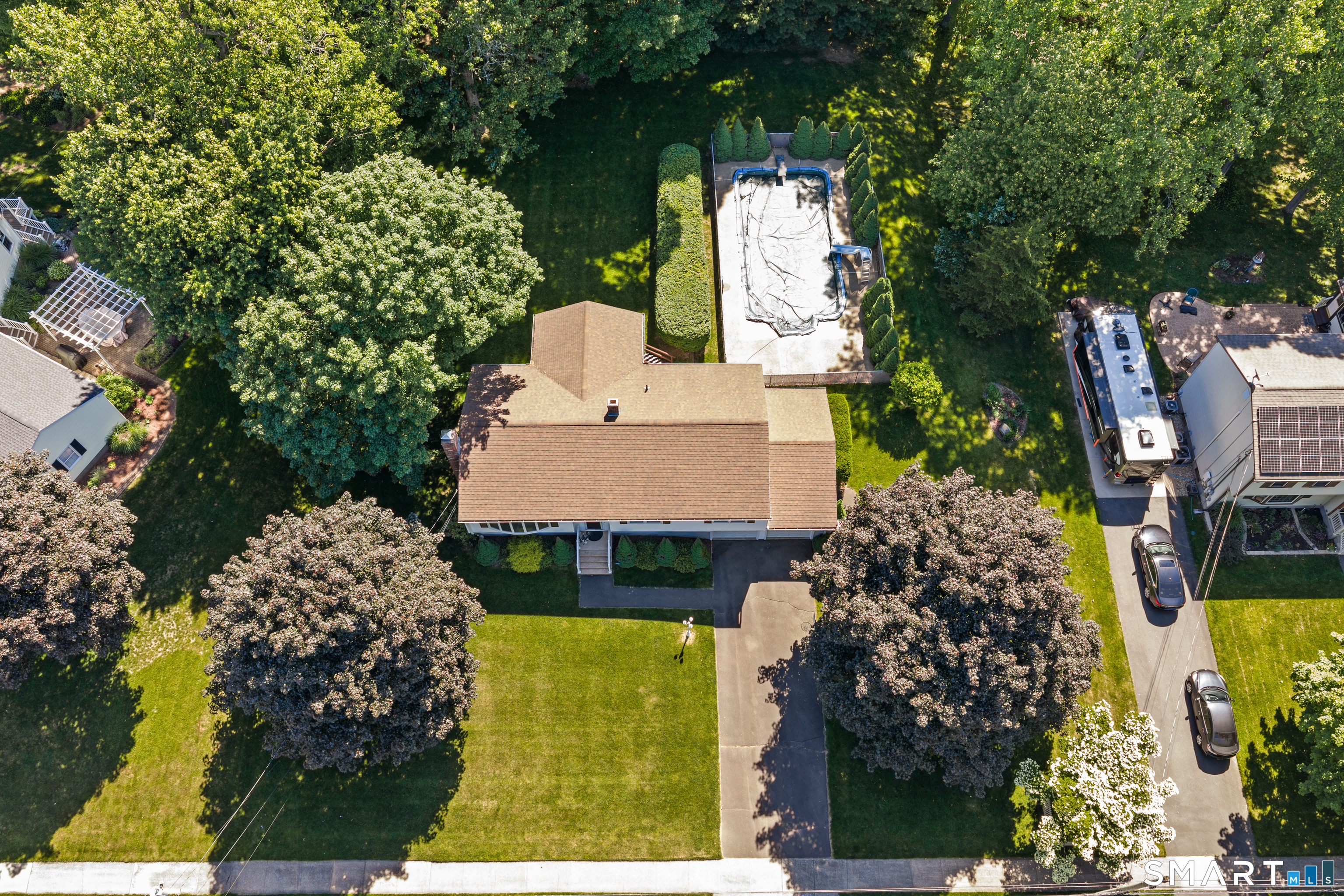 163 Sentinel Hill Road North Haven, CT 06473 - Photo 2 of 40