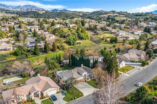 $995,000 | 13776 Meadow View Lane, Yucaipa, CA 92399