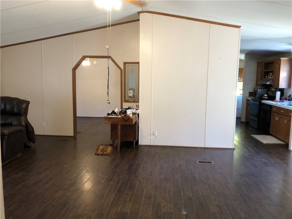 846 Melton Road Liberty, SC 29657 - Photo 9 of 22 Great Room