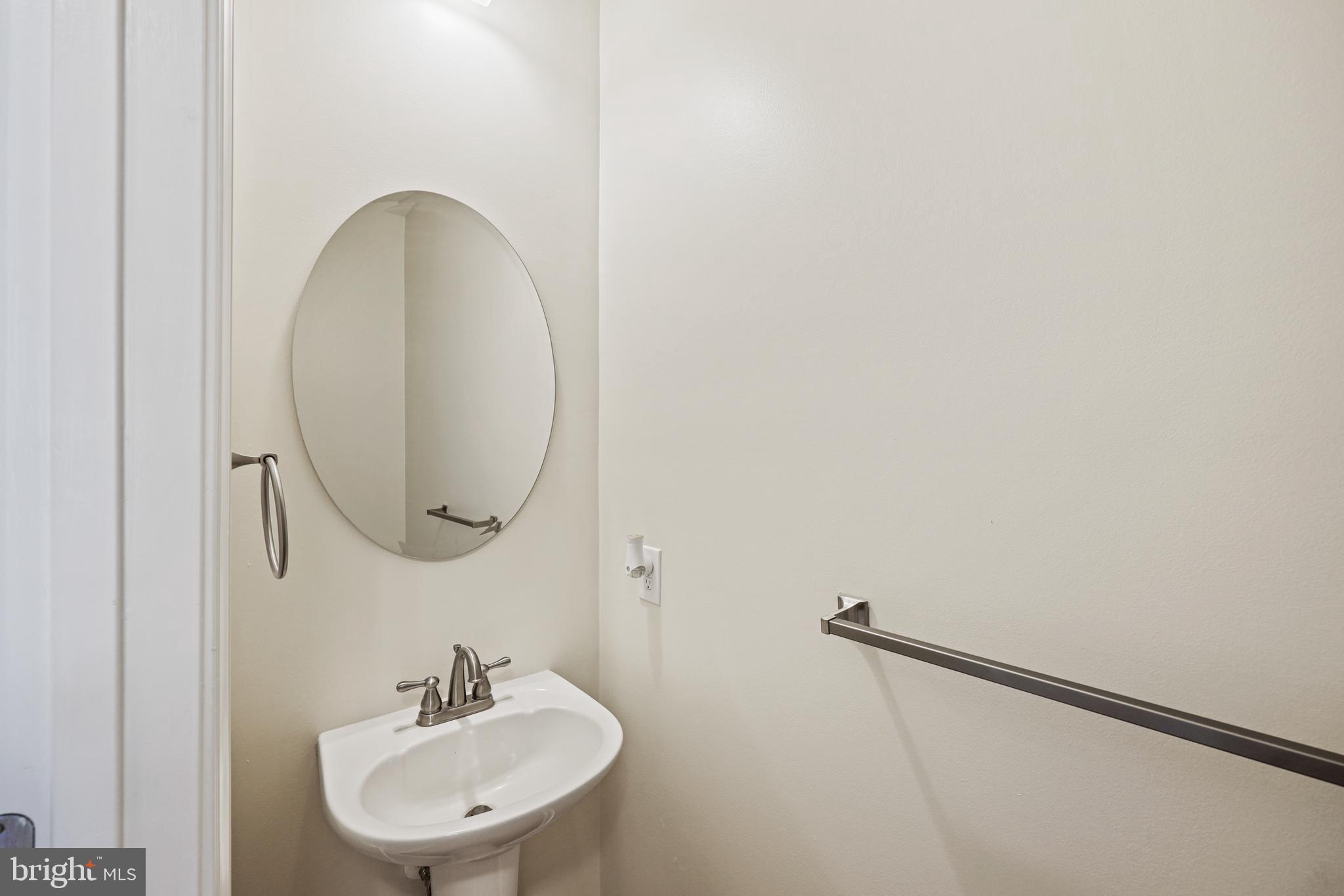 4522 Wards Chapel Road Reisterstown, MD 21136 - Photo 15 of 50 Main Level Half Bath