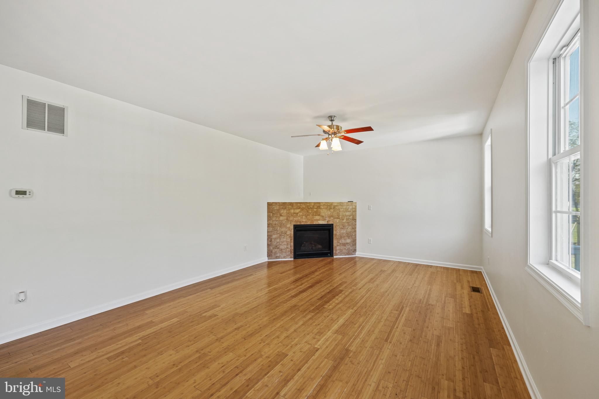 4522 Wards Chapel Road Reisterstown, MD 21136 - Photo 9 of 50 Living Room